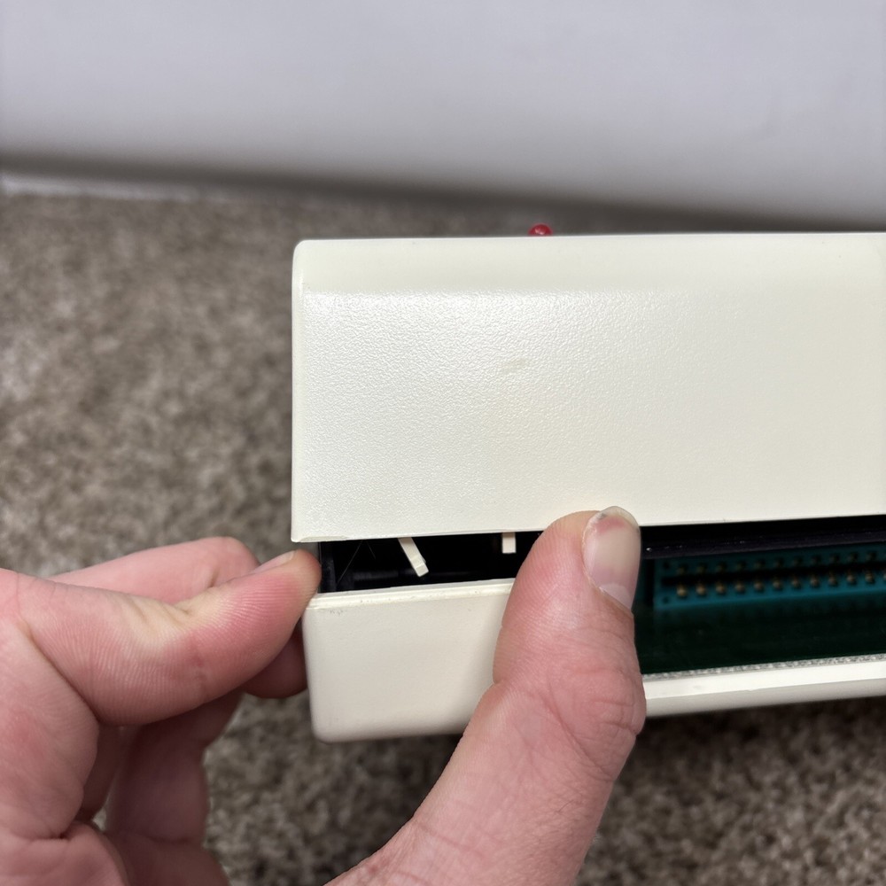 Commodore Vic-20 Computer - w/ PET Keys - Works Great Low Serial Number