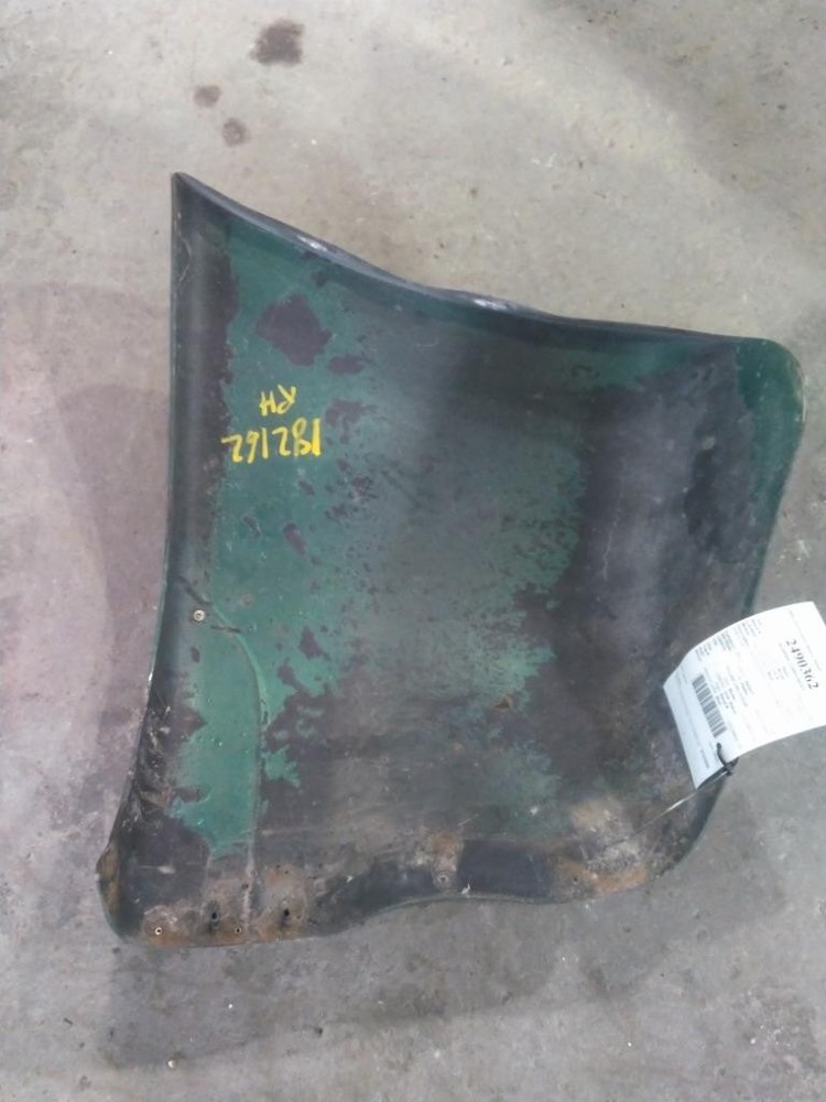 For 2005 FREIGHTLINER COLUMBIA 120 BUMPER COMPONENT Right , MN
