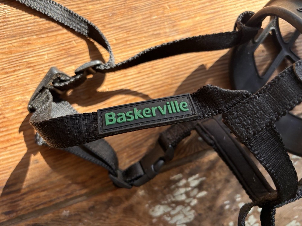 Baskerville Ultra Muzzle Size 3 Adjustable Humane Dog Training Black Rubber Nice