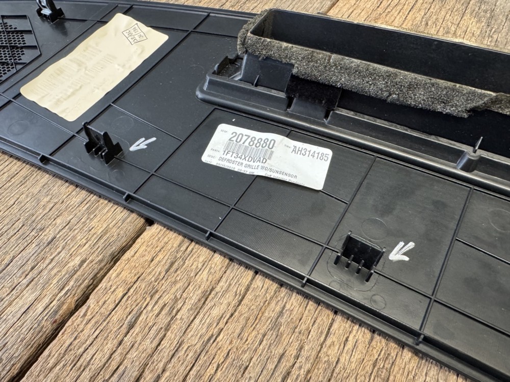 08-14 Dodge Challenger Dash Defrost Upper Trim Panel OEM Grille Dark Gray