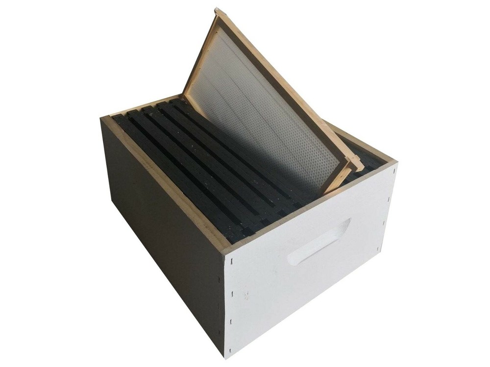 OZ-ARMOUR ASSEMBLED & PAINTED bee hive super box | Optional 8 bee box frames