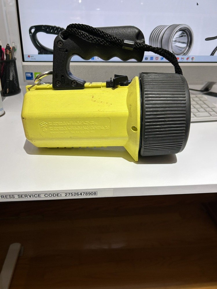 underwater kinetics dive light