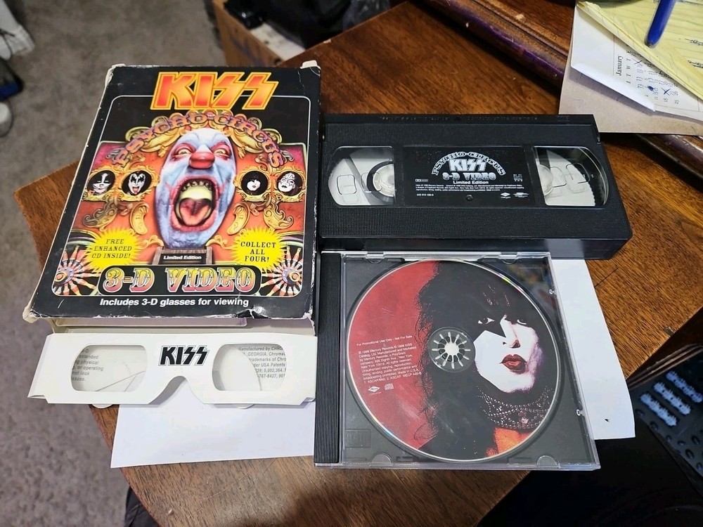 KISS Psycho Circus 3D Video Limited Edition VHS + CD + Glasses Paul Stanley 1998