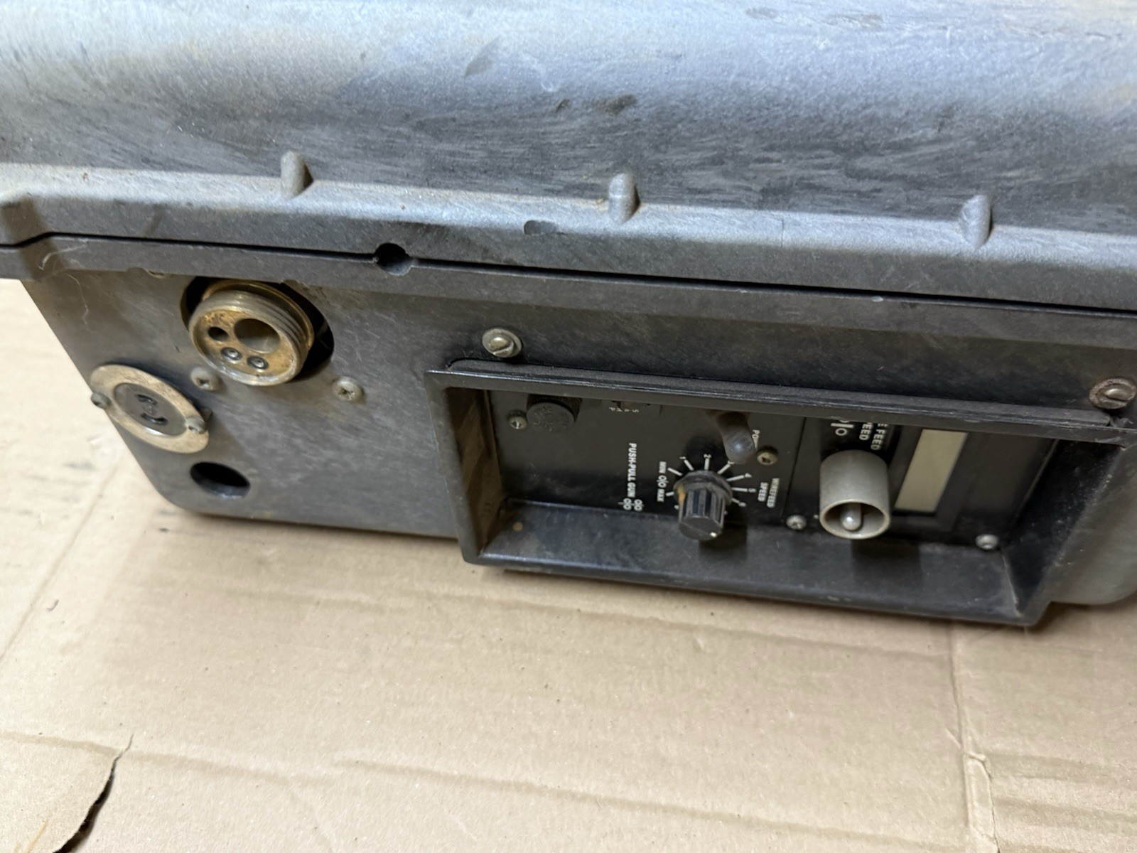 ESAB 300 AVS Mobilefeed Suitcase Portable Wire Feeder