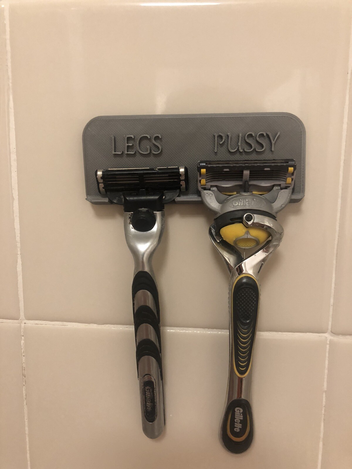 shower razor holder “Legs Pussy” Organizer