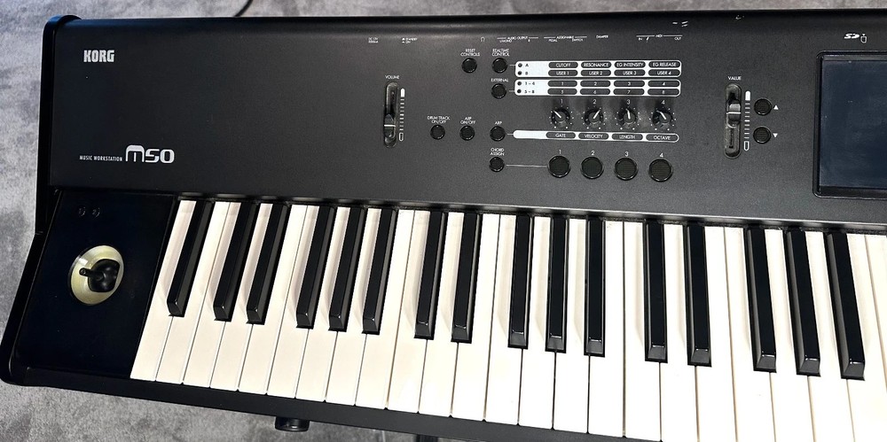 Korg M50 88 Key Workstation Synth Keyboard MultiFunction Audio Tested Working