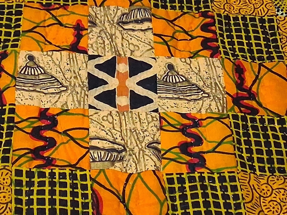 Patchwork Quilt Modern Fabrics Machine Pieced, Hand Stitched/Quilted 65"x100"
