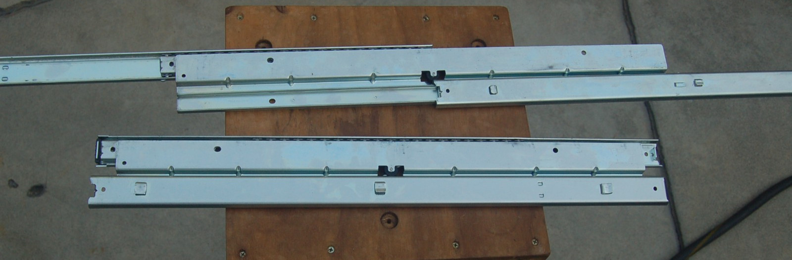 1 PAIR of NEW SNAP-ON TOOLS #8-1288LRS 27" BALL BEARING DRAWER SLIDES