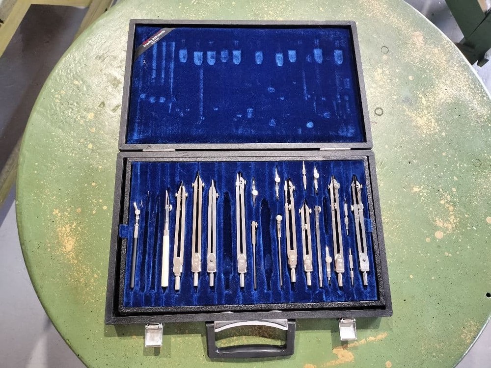 KENT UCHIDA Drafting Set Black Case