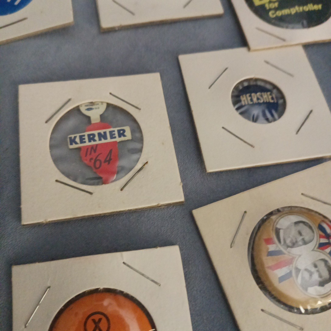 Lot of 40 Chicago Illinois local political pinback button pin.1960-1980s