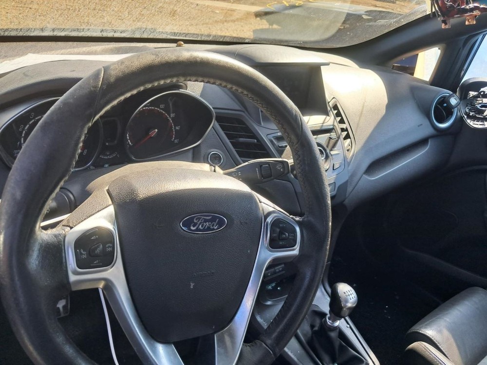 FIESTA 2015 Glove Box 4831314