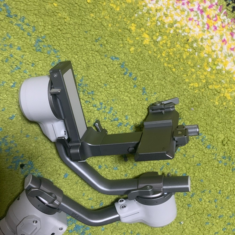 DJI RS 4 Mini Gimbal/Stabilizer, Gray