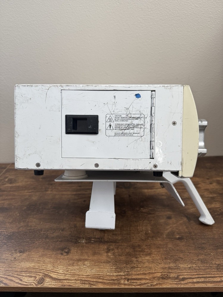 Sunoptics Titan 400 High Performance Xenon Light Source (S400T)