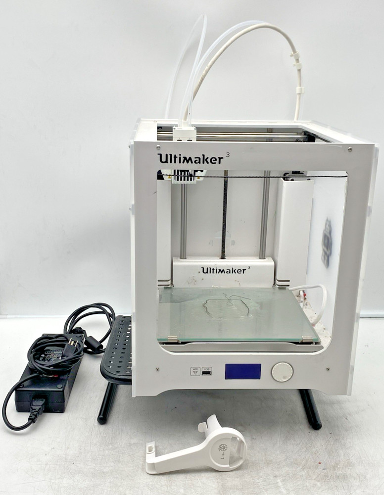 Ultimaker 3 3D Printer WITH POWER ADAPTER