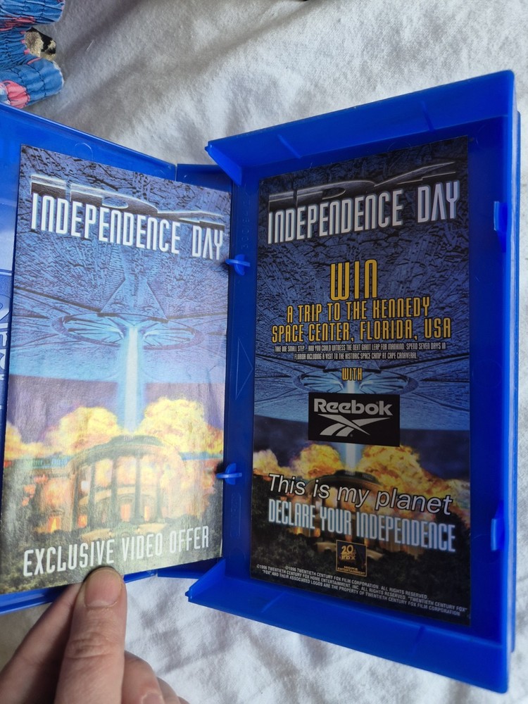 Original 1990s Independence Day VHS Video Cassette