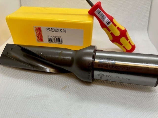 SANDVIK CoroDrill 880 indexable insert drill 880-D3050L32-03
