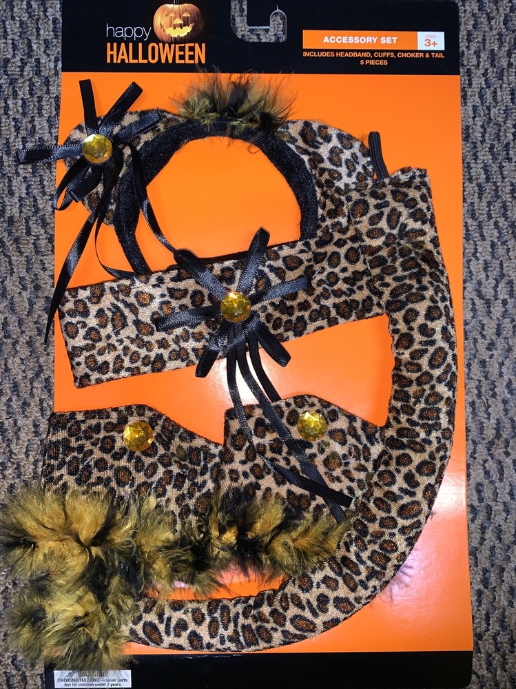 Happy Halloween Leopard Accessory Set