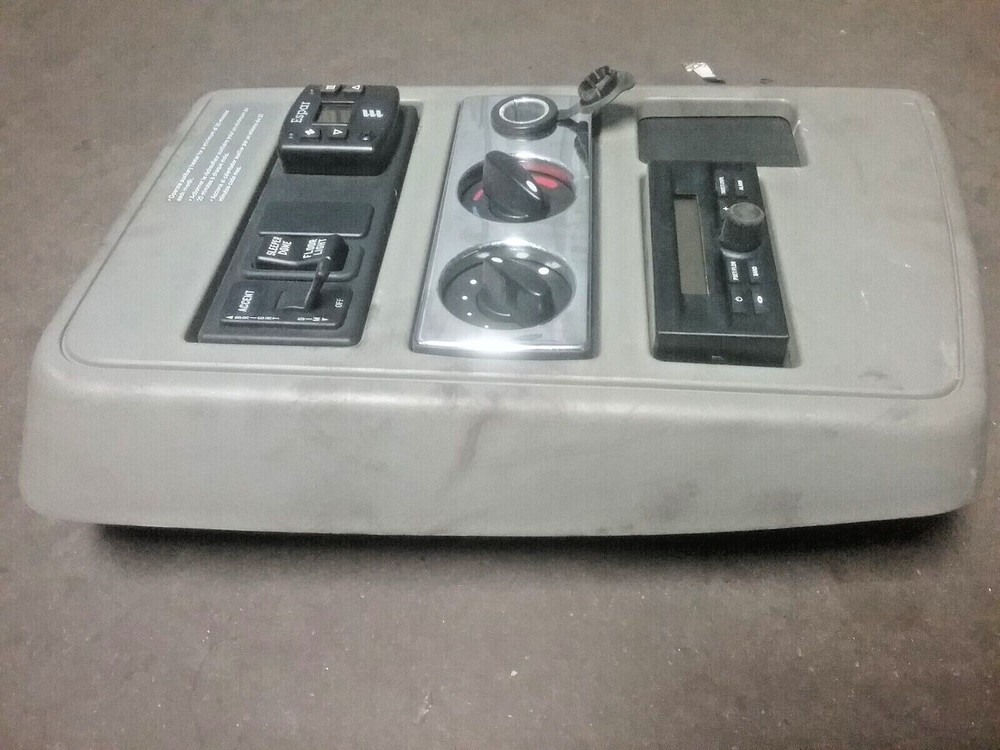 INTERNATIONAL SLEEPER CONTROL PANEL XS546746