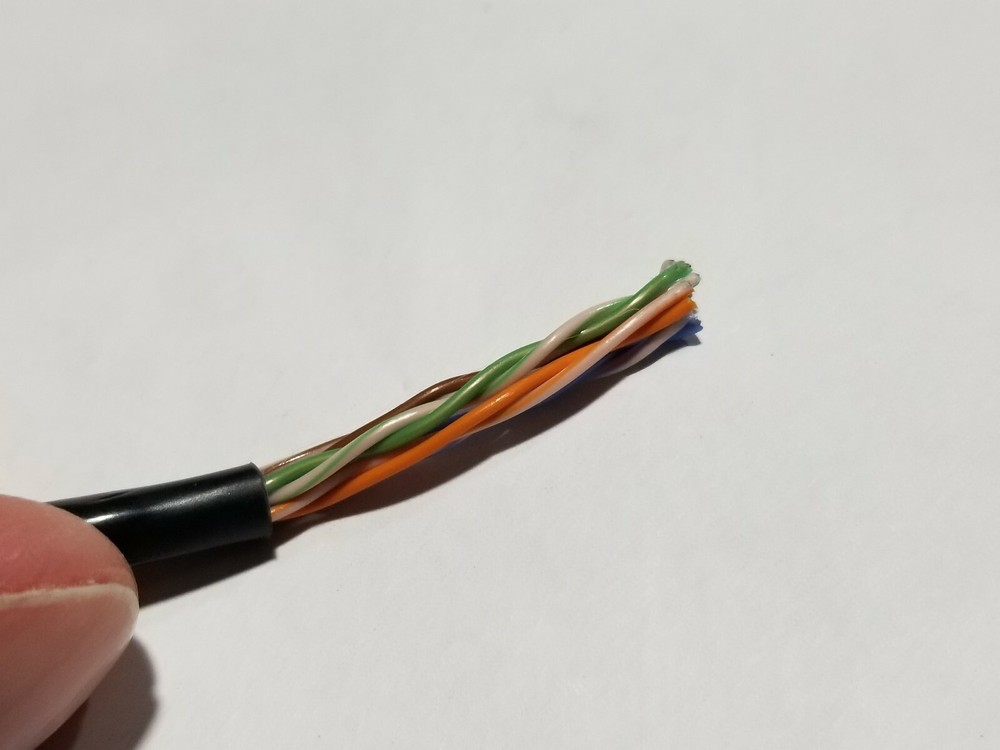 Southwire Genesis 5088 24/4P CAT5E LAN UTP Networking Cable Plenum Black /100ft