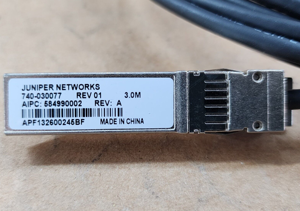 Juniper 740-030077 3M 10GBE SFP+ Direct Attach Copper DAC Cable