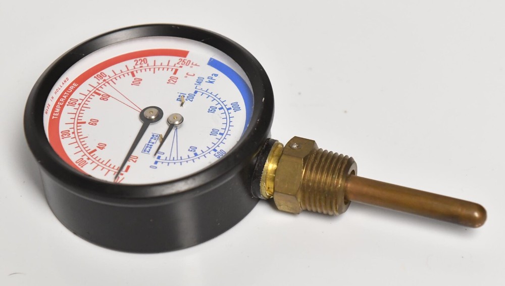 INDUSTRIAL PRESSURE GAUGE
