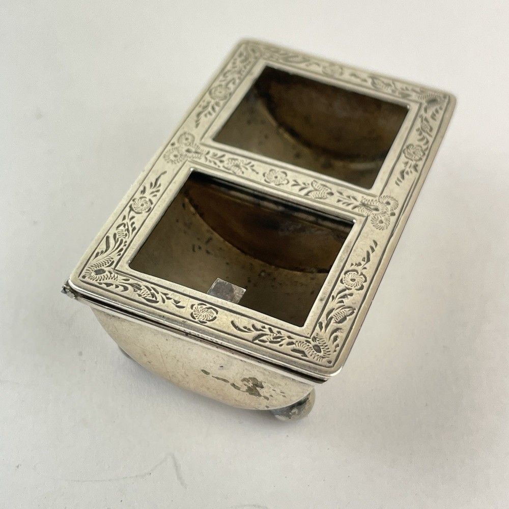 Antique Solid Sterling Silver Double Stamp Case / Box 1909 5.5cm Glass Missing