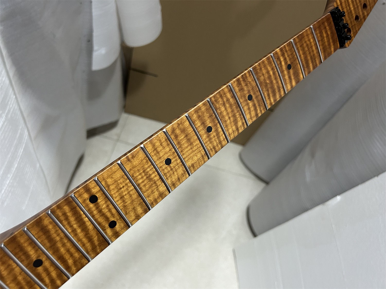 AAAA REVERSE HEAD ROASTED FLAME MAPLE 22 FRET GUITAR NECK LOCKING NUT