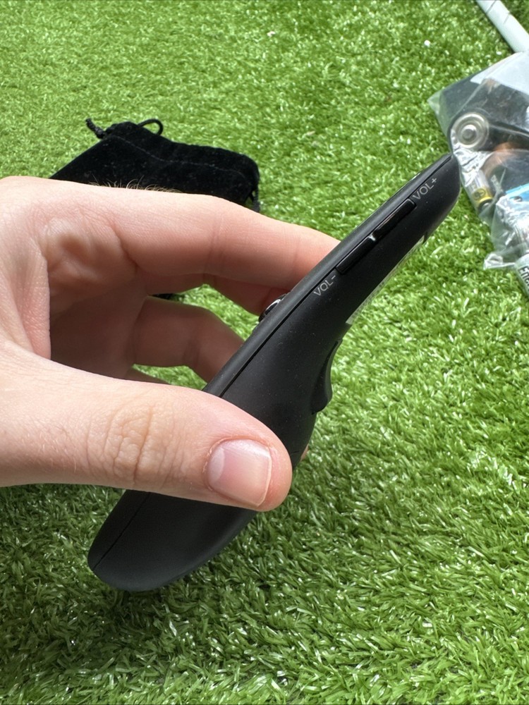 RadioShack 2603766 Wireless Presentation Presenter. d6