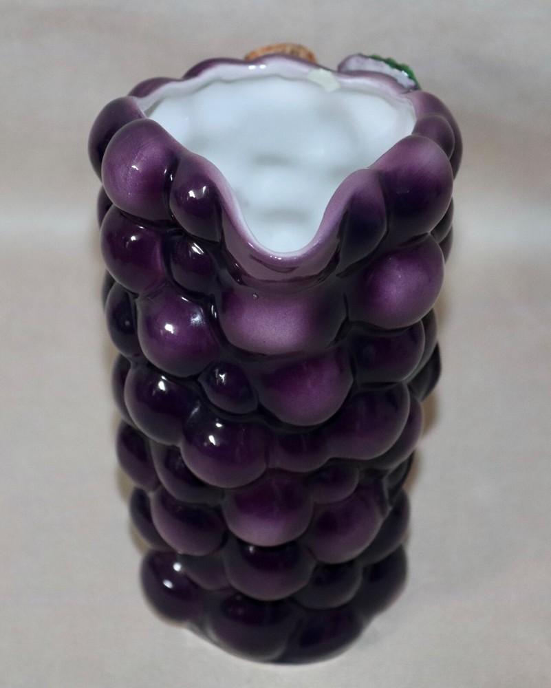Lefton Grape Cluster Handled Pitcher #641 Red Foil Sticker 1953 - 1971