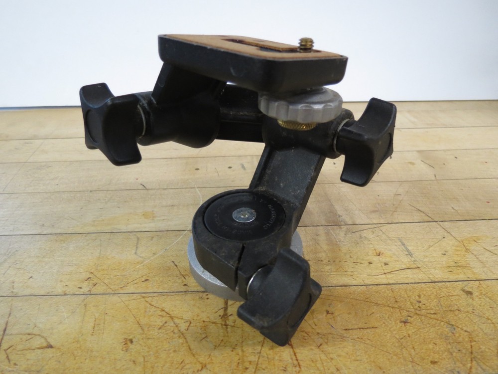 BOGEN MANFROTTO #3025 THREEWAY TRIPOD HEAD