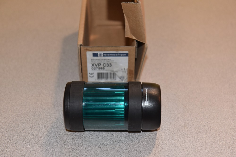 Telemecanique XVP C33 Green Steady Light Black Ring