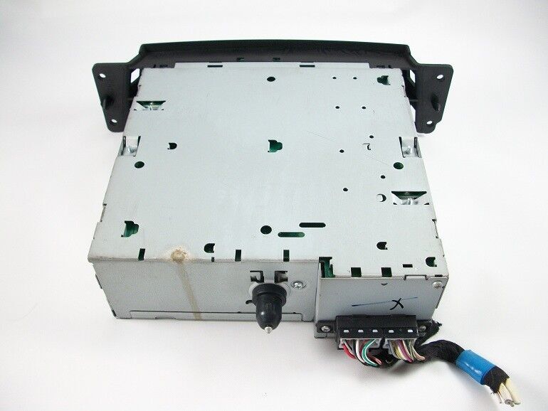 2004-2008 CHRYSLER PACIFICA CD DVD PLAYER CHANGER RCA 5094031AA