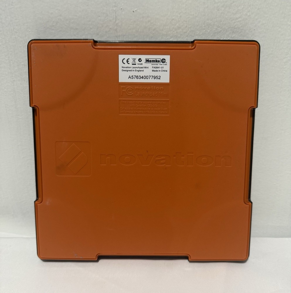 Novation LaunchPad MKII MK2 MIDI 64 RGB Pad Grid Controller