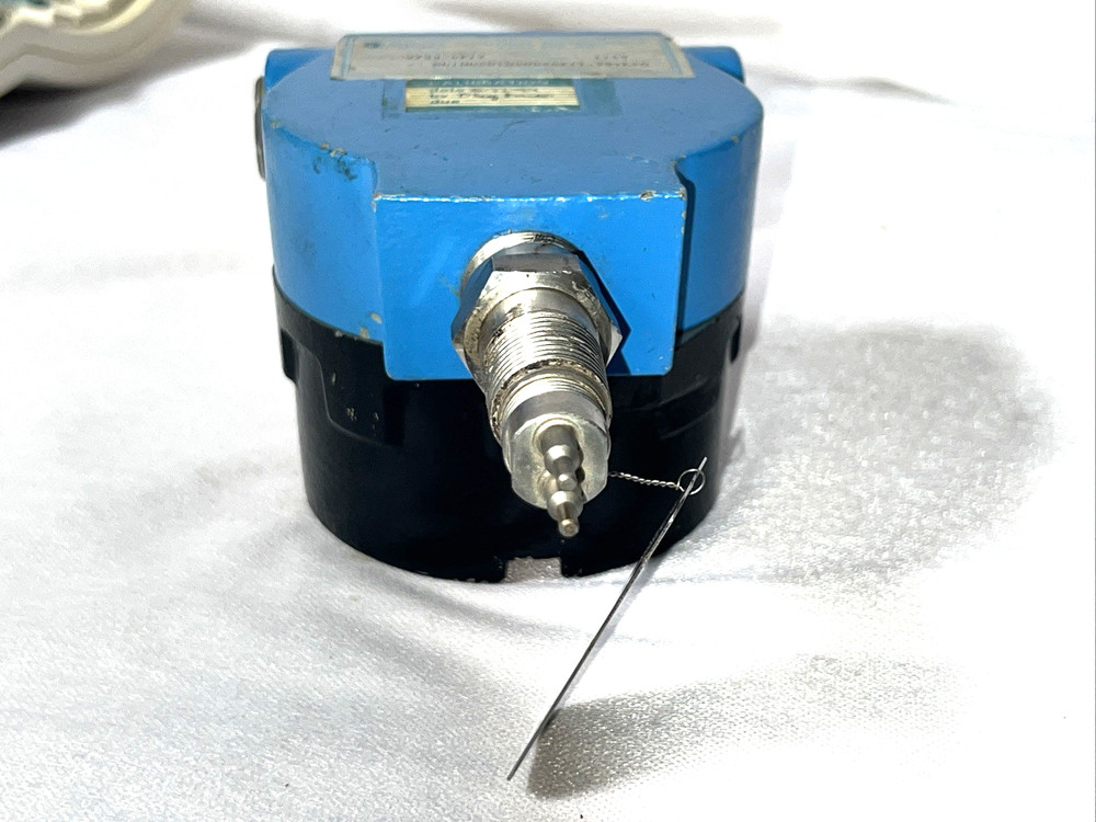 ETA Control Instruments SU1002 Dual Point Mass Flow Switch 115VAC Explosion