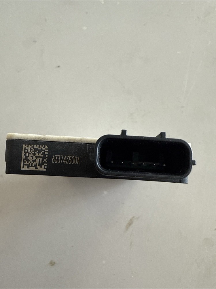 2017-2022 CHRYSLER PACIFICA Bind Spot Sensor Module 04672786AC