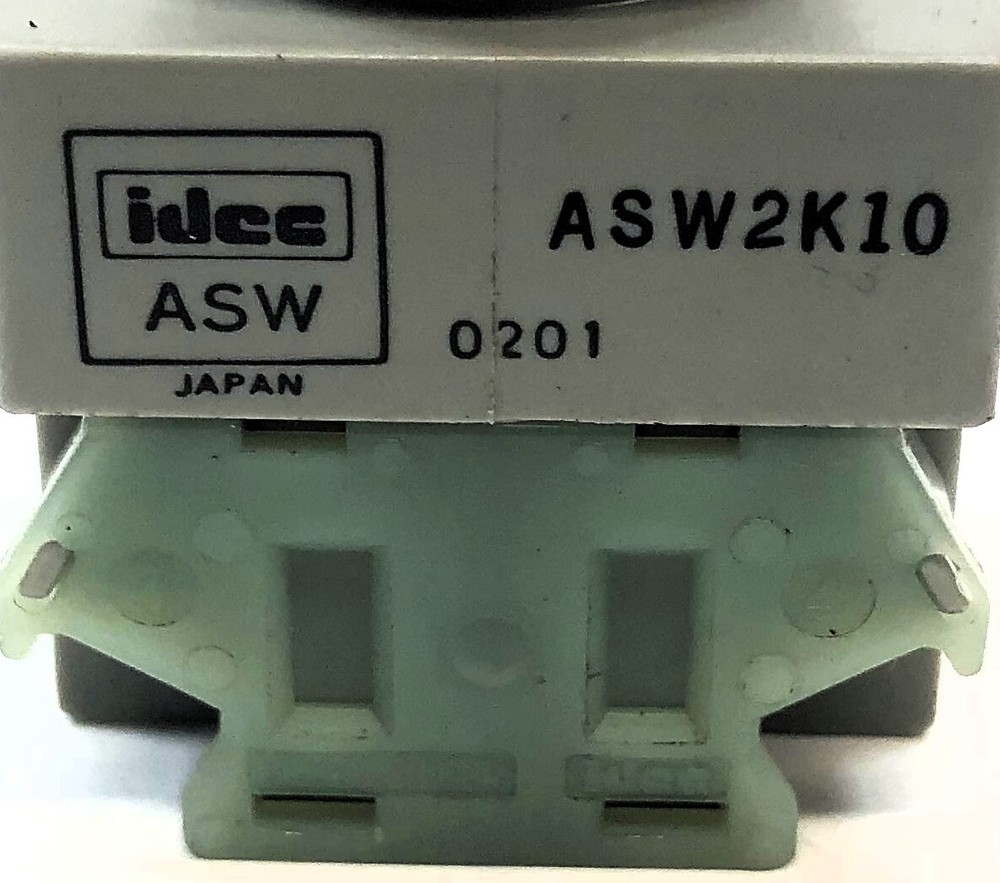 Idec Two Position Key Switch W/ Key ASW2K10 NOS