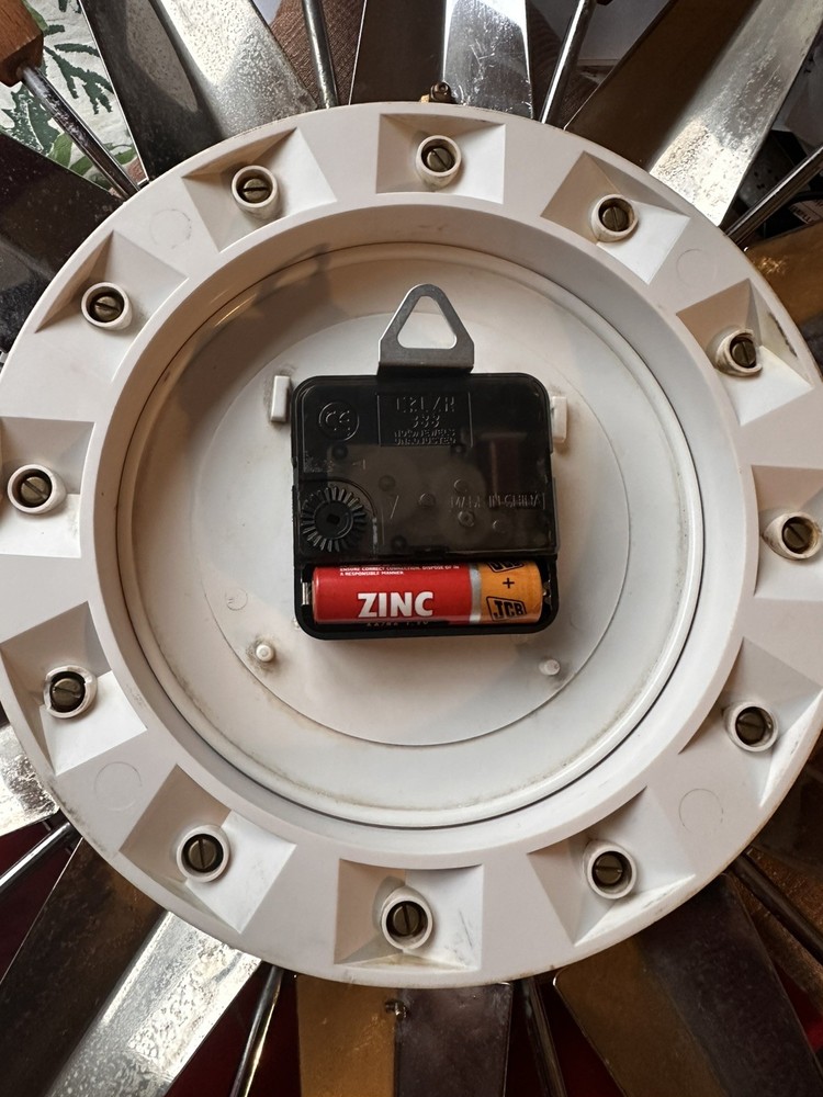 Metamec Sunburst Clock Silver version Working VGC 60’s