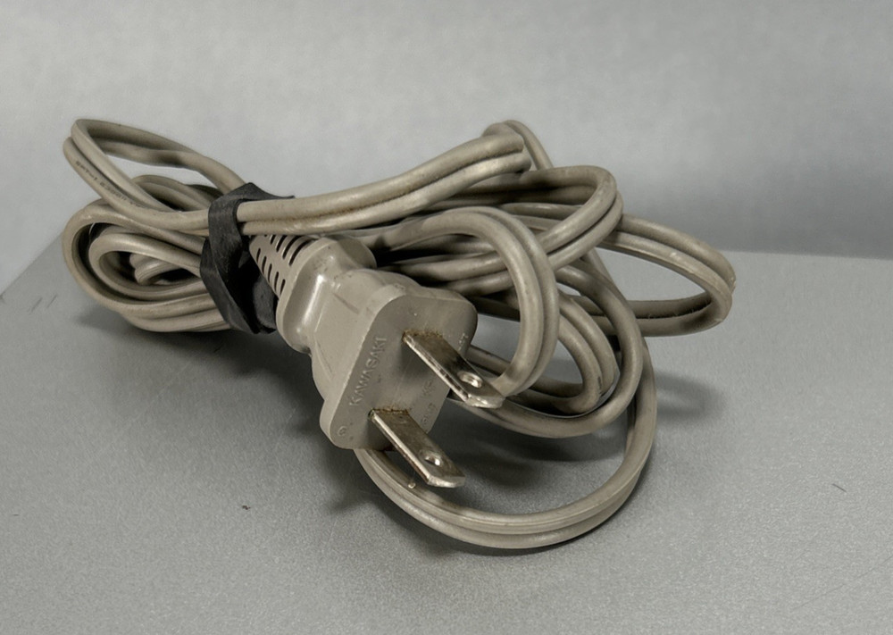 AKAI EA-A7 Graphic Equalizer - Silver