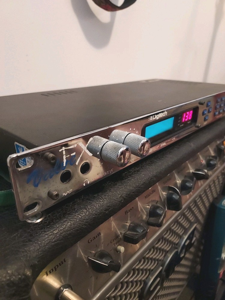 Digitech Valve Fx guitar preamp/effect processor.