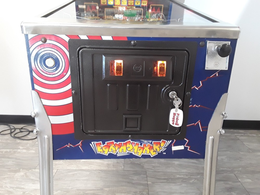 Earthshaker by Williams Pinball Machine