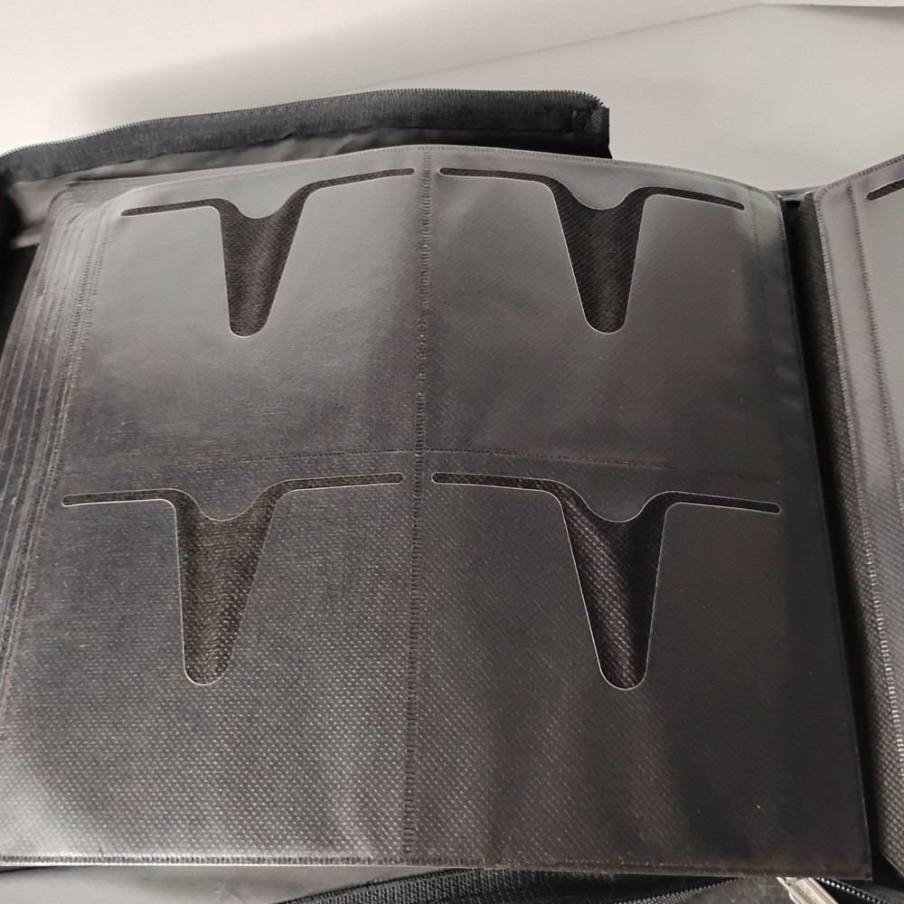 Targus Matrix 320 CD, DVD, Blu Ray, Video Game Storage Case