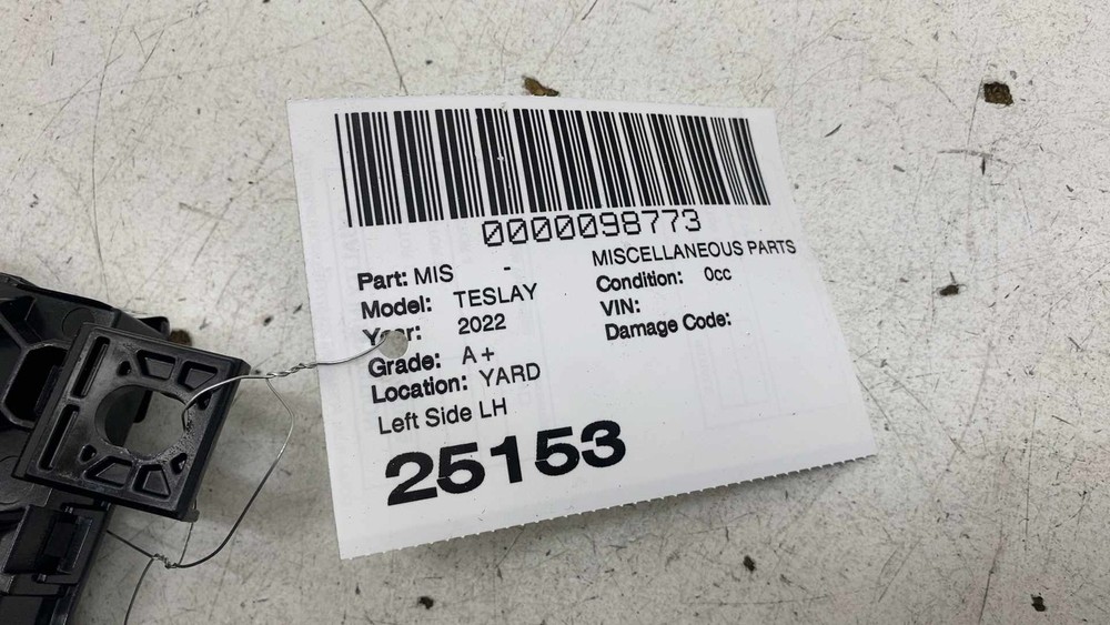 ⭕ 20-24 Model Y Front Left Frunk Low Voltage Body Controller Module 1497847-10-D