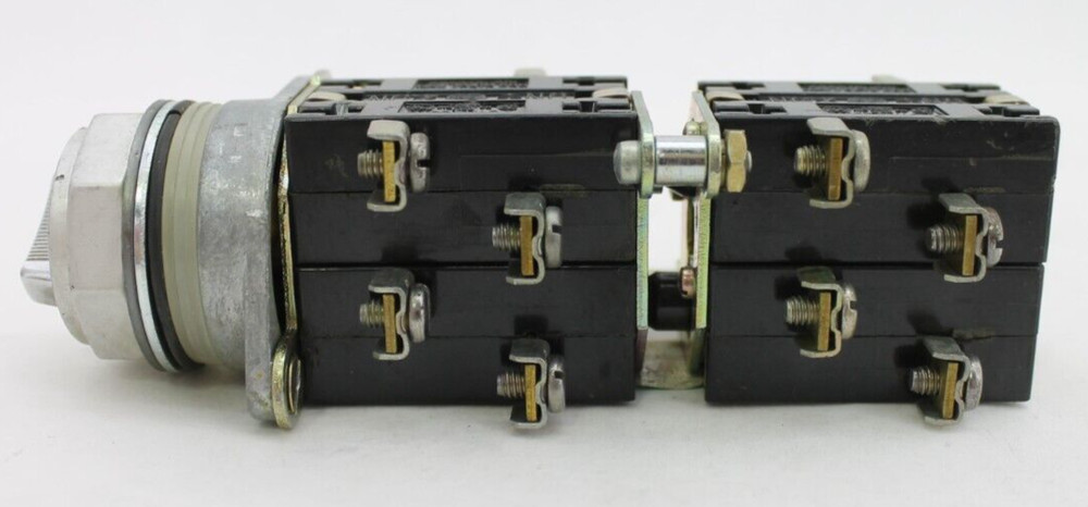 GE 188C7842P052 Selector Switch