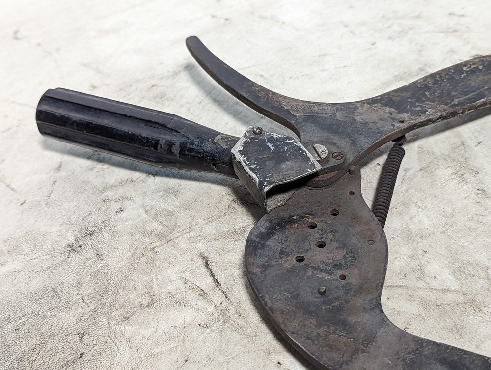 Unbranded caliper gage, missing dial