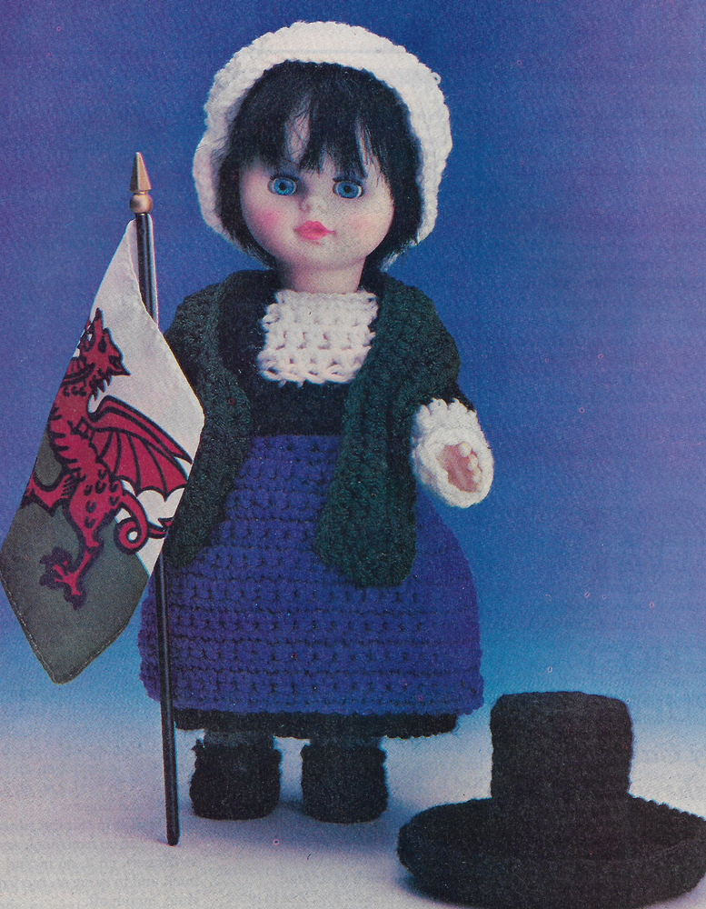 Miss Wales Doll Costume crochet pattern instructions