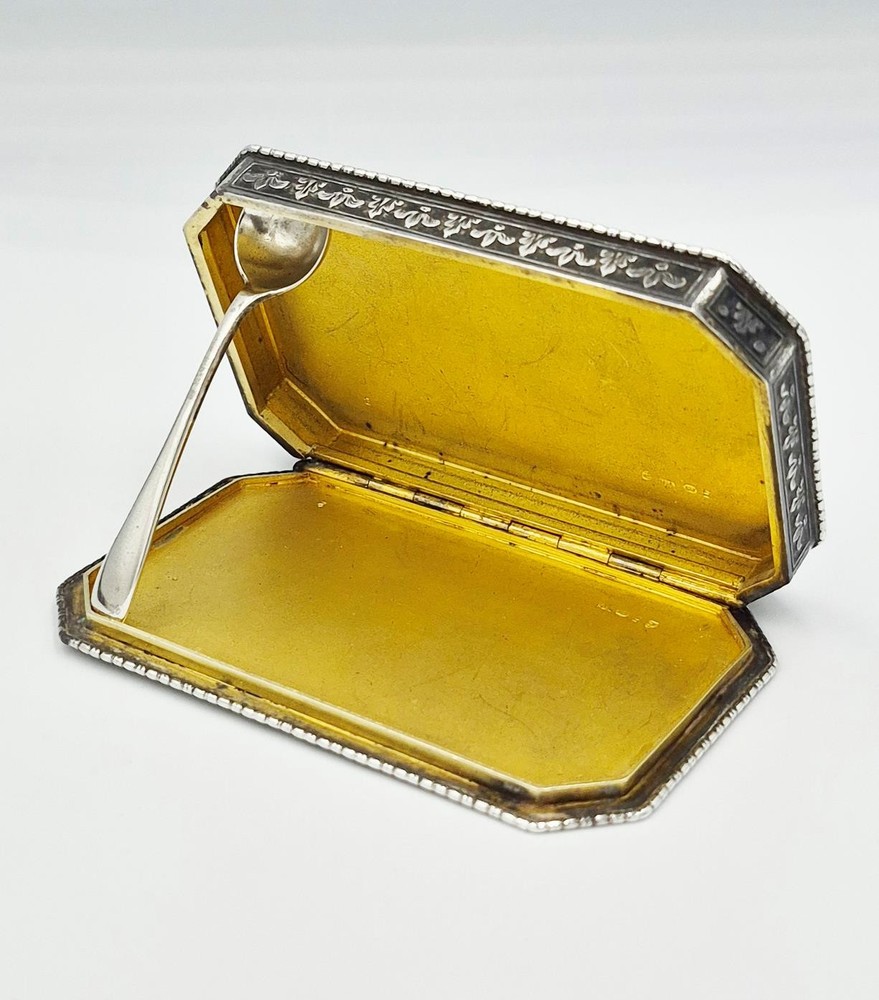 FINE AUSTRO-HUNGARIAN SOLID SILVER & ENAMEL SNUFF BOX c1925