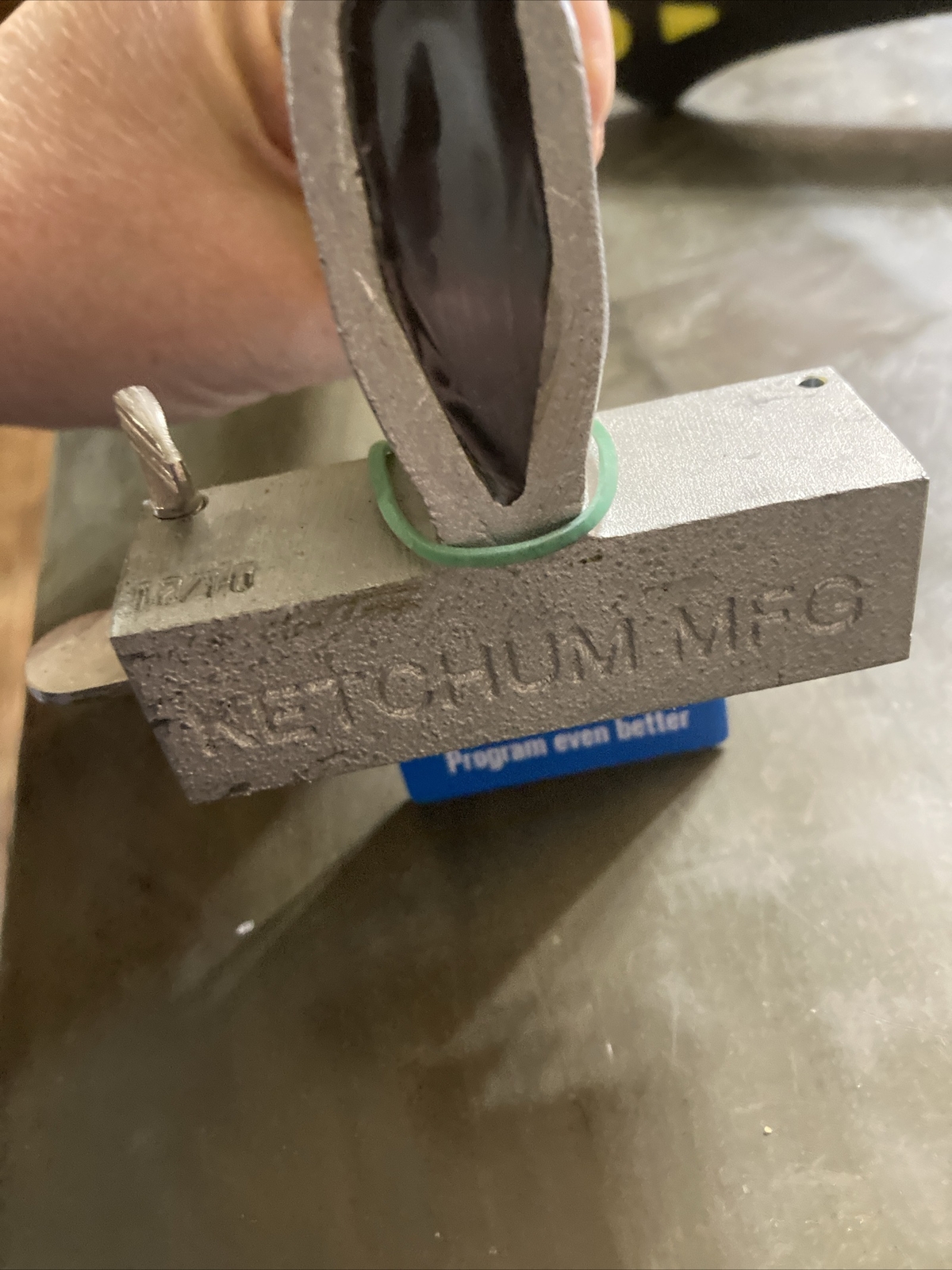 Ketchum Tattoo 4-Digit Hog Shoulder Slapper w/Fiberglass Handle