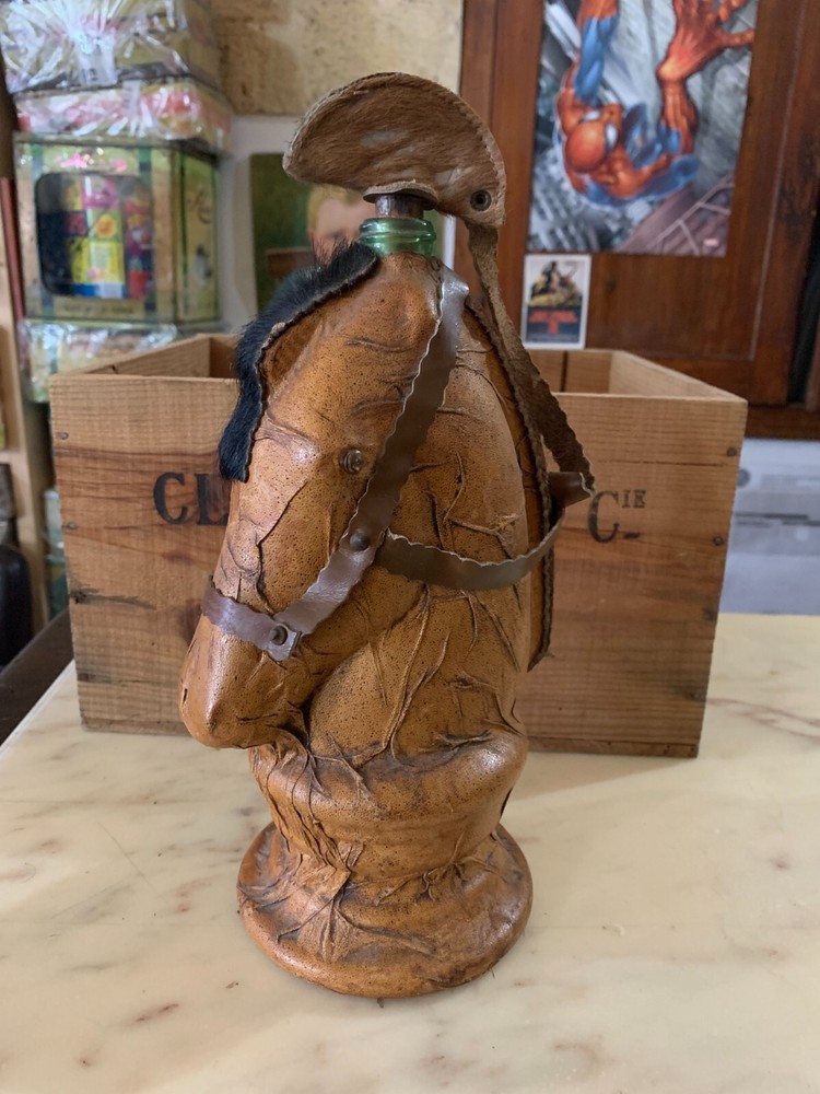 VINTAGE HORSE HEAD BOTTLE 29 CM