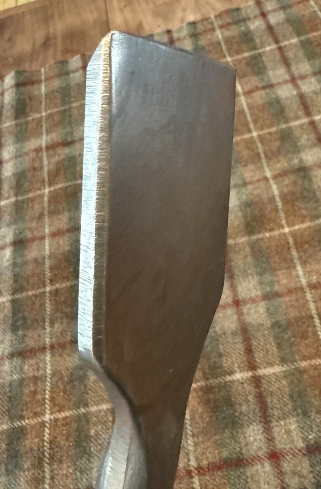 Milwaukee 48-62-4258 Sds-Max Sledge 2" Tile Chisel / Scraper