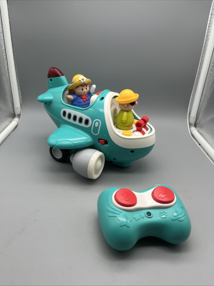 I Play I Learn Airplane Working Sounds And Rolls,Remote Does Not Control Plane
